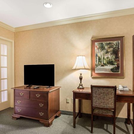 Traditions Hotel & Spa, Ascend Hotel Collection Johnson City Dış mekan fotoğraf