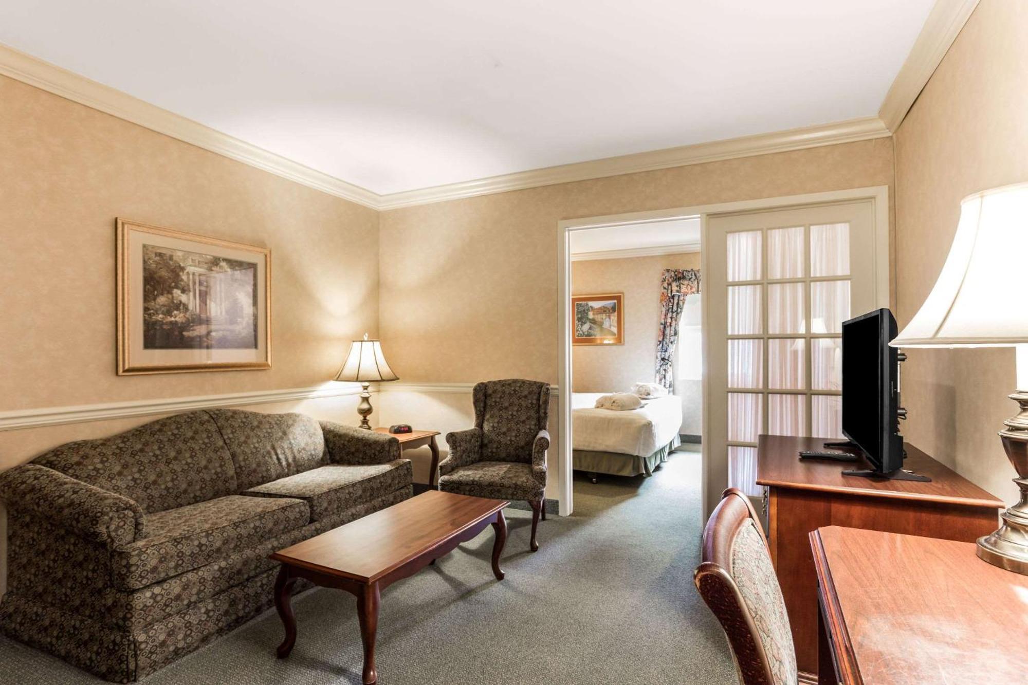 Traditions Hotel & Spa, Ascend Hotel Collection Johnson City Dış mekan fotoğraf