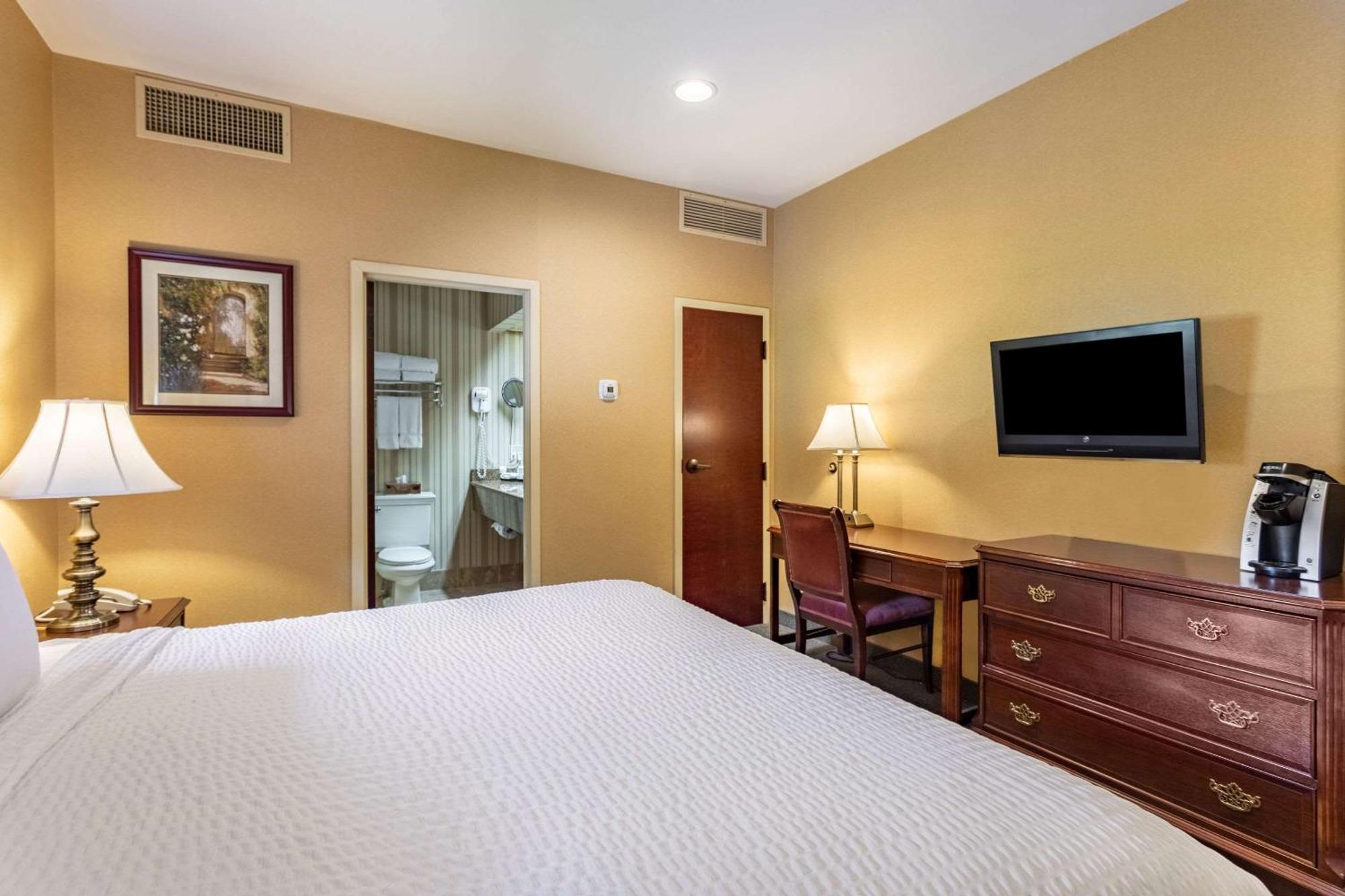 Traditions Hotel & Spa, Ascend Hotel Collection Johnson City Dış mekan fotoğraf
